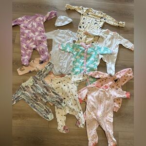 Bundle/Lot of 11 0-3 Month Baby Clothes